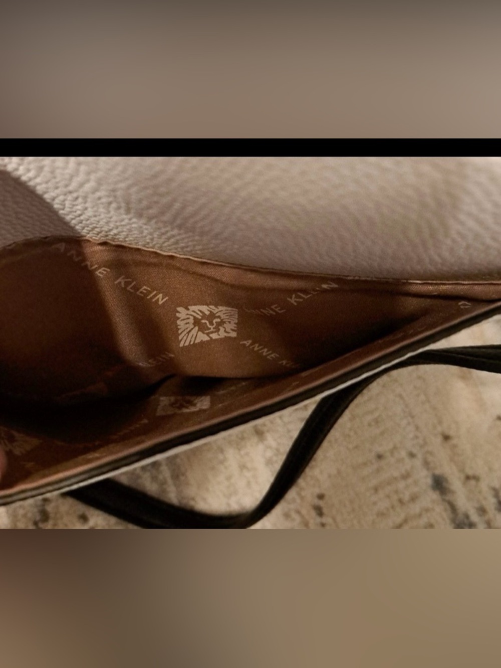 Anne Klein White Tote with Black Handles and Bow - Picture 5 of 9